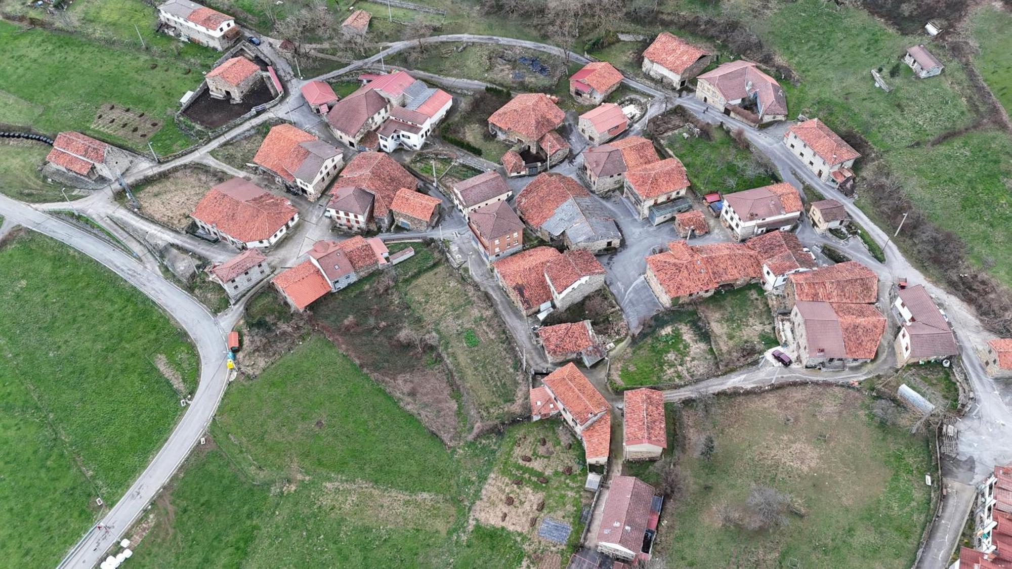 Hotel Rural El Sestil Dobres Exteriör bild